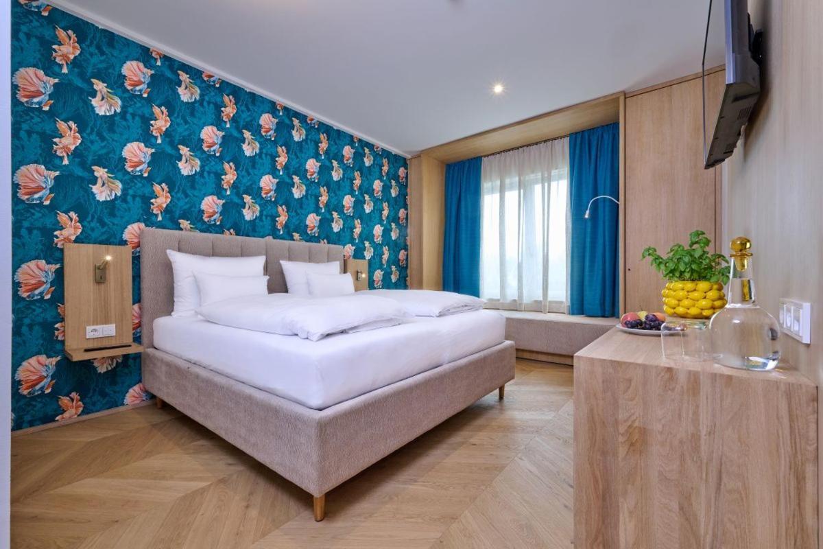 Hotel Der Einrichter Штраубінг Екстер'єр фото